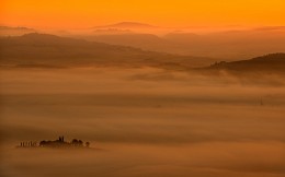 lassen Sie mich nicht Tuscan Nebel ... / ***