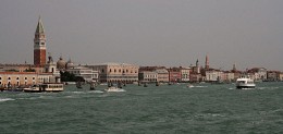 Venedig / [img]http://img-d.photosight.ru/3df/5886666_large.jpg[/img]
[img]http://rasfokus.ru/upload/comments/341b06f5435bdf7a63c8f99d8b1e3149.jpg[/img]
