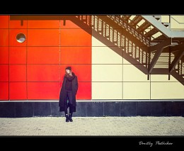 Portrait an der Wand Hintergrund. / ***