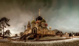 Die Kirche St. Fürst Igor von Tschernigow / ***