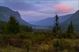 Abend im Tal Kadyrosa / ***