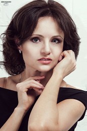 Helena / ***