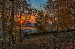 Autumn Sunset / ***