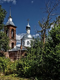 Das Dorf Luchinskoye Kirche St. Nikolaus von Myra / ***