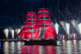 Scarlet Sails / ***