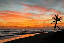 Dominikaka. Punta Cana. Morgendämmerung. / ***