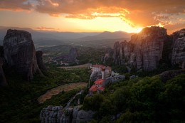 Sonnenuntergang in Meteora / ***