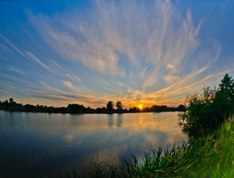Das Licht der untergehenden Sonne / ***
