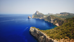 Cap Formentor / ***