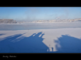 Schatten am Mittag / ***