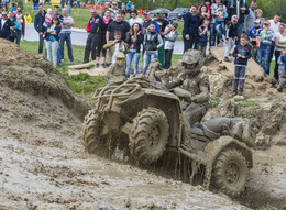 &quot;Na ja, ein sehr&quot; schmutzigen &quot;Sport!&quot; / ***