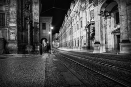 Night Prague / ***