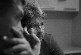 Nachdenklich Händen / ***