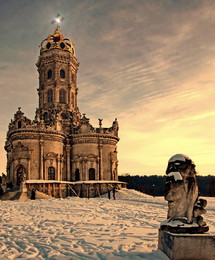 Dubrovitzy Manor und die Kirche der Heiligen Jungfrau / ***