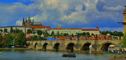 Karlsbrücke. / ***