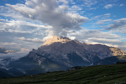 Eruption Wolken / ***