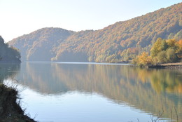 Toamna pe Valea Doftanei / Toamna pe Valea Doftanei - lacul Paltinu