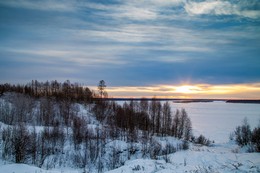 Sonnenaufgang auf dem Pechora / ***