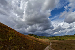 Herbst in Izborsk / ***