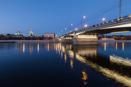 Novospassky Brücke / ***