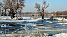 Fluss Ice-Bound / ***