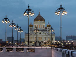 Christ-Erlöser-Kathedrale und den Patriarchen-Brücke / ***