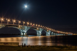 Saratov Brücke / ***