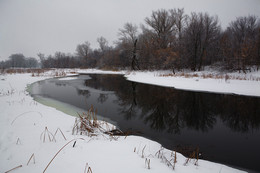 Winter river / ***