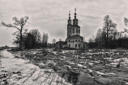 Old Church / ***