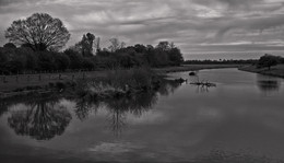 AN DER STEVER / An der Stever in Olfen im Münsterland als S / W Präsentation.