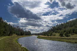 Vyazynka / Nikkor 18-55 mm f/11; 1/640 sec; 18mm ISO 100