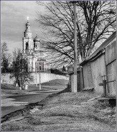 Old Town / ***