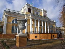 Palast der Rumjanzew-Paskewitsch in Gomel / ***