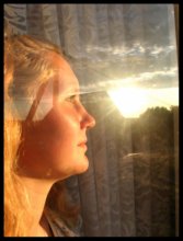 Hinter dem Glas / ***