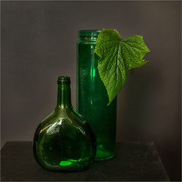 Green still life / ***