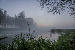 Vor der Morgendämmerung ... / ***