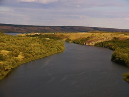 Über den Fluss / ...