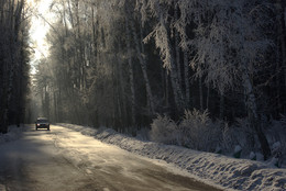 Winter road. / ***