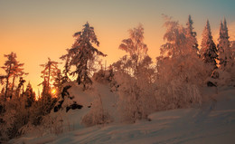 Der letzte Strahl des Sonnenuntergangs / ***