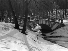 Brücke / ***