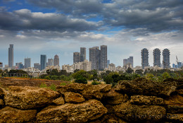 Tel Aviv / Tel Aviv, before the rain....