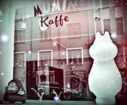 Durch das Glas / ***