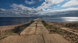 Auf der Insel. / ***