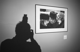 Menschen und Schatten / ***