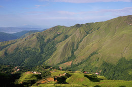 Emerald Mountain / ***