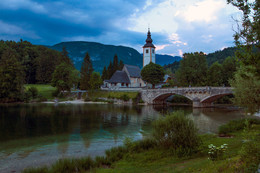 Am späten Nachmittag / ***