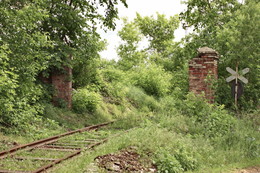 abandoned / ...