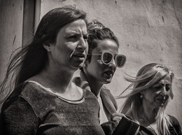 Drei Generationen / ***