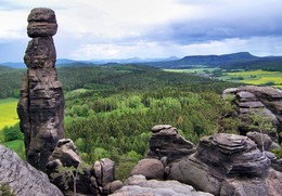 Auf den Felsen / ***