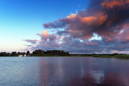 Storm Front / ***